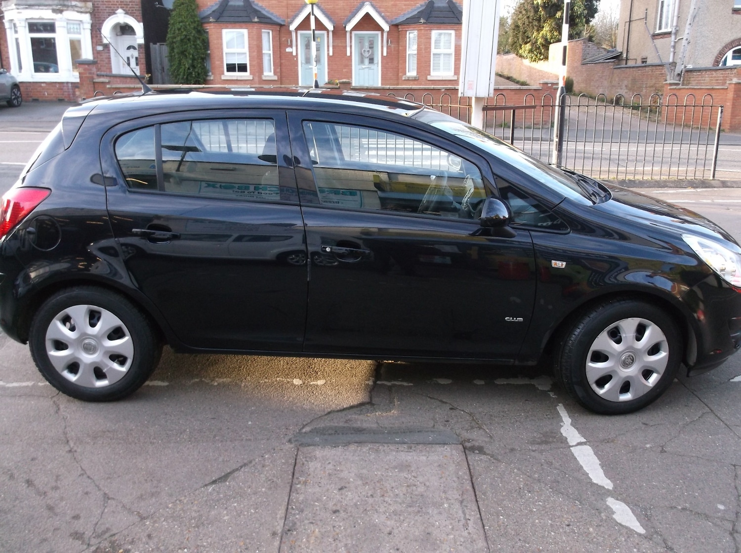 Used Vauxhall Corsa 2009 for sale - 77878058: Photo 4