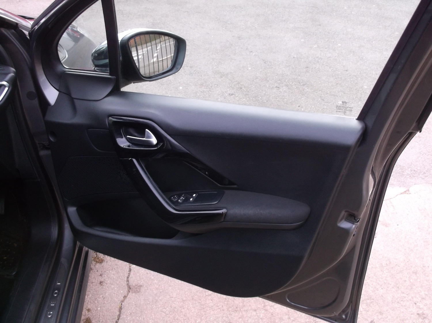 Used Peugeot 208 2019 for sale - 77877900: Photo 12