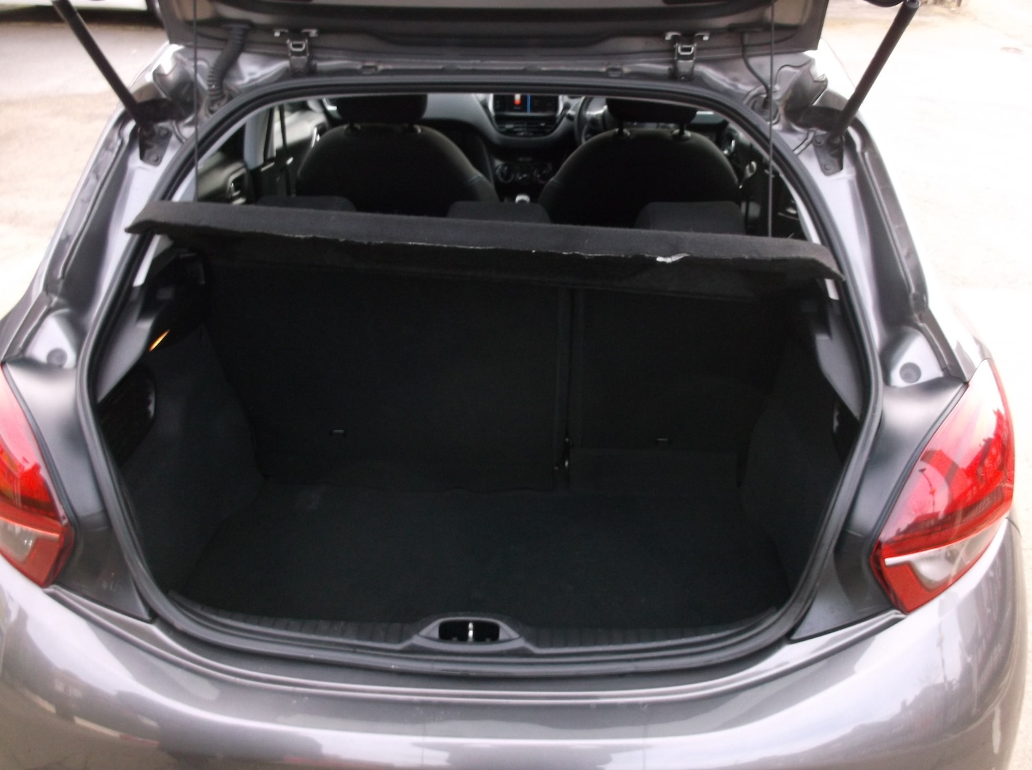 Used Peugeot 208 2019 for sale - 77877900: Photo 6