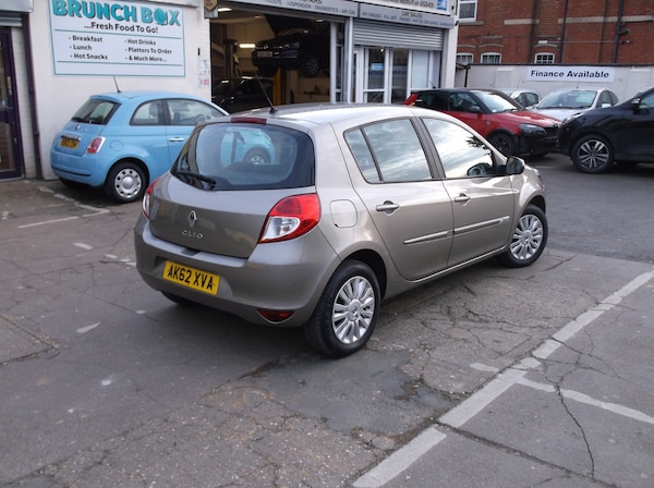 Used Renault Clio 2012 for sale - 73985985: Photo 5
