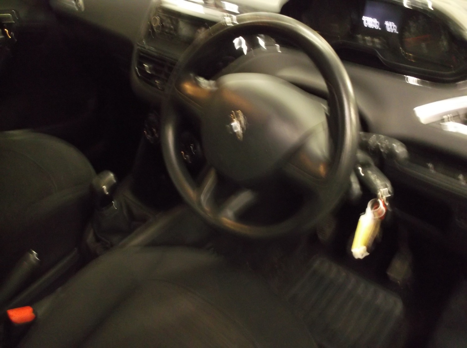 Used Peugeot 208 2014 for sale - 77778920: Photo 12