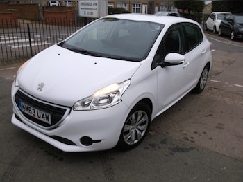 Used Peugeot 208 2014 for sale - 77778920: Photo