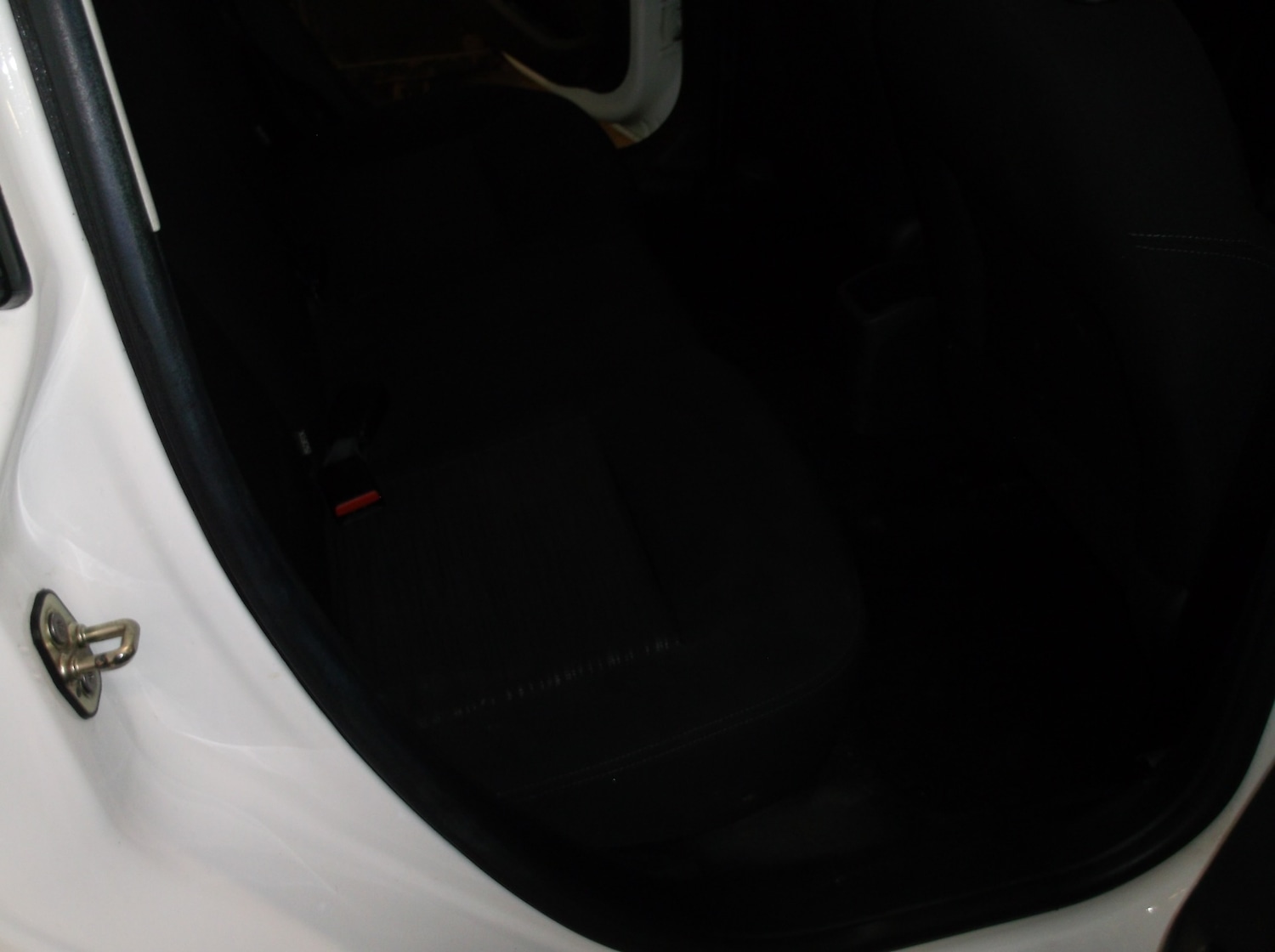 Used Peugeot 208 2014 for sale - 77778920: Photo 9