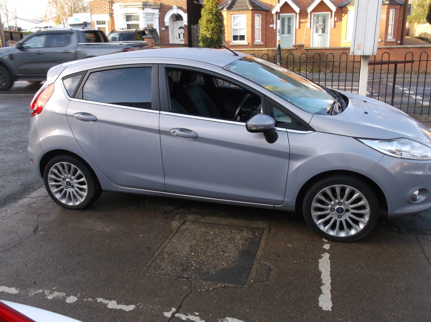 Used Ford Fiesta 2011 for sale - 76556766: Photo 3