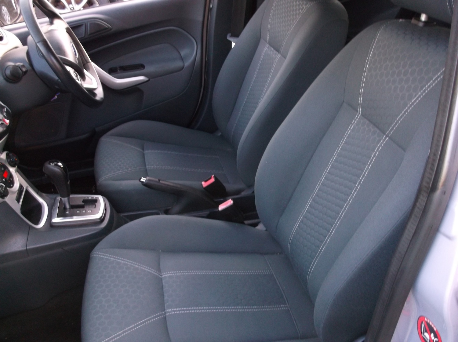 Used Ford Fiesta 2011 for sale - 76556766: Photo 9