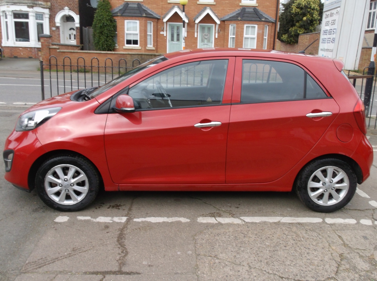 Used Kia Picanto 2012 for sale - 77877892: Photo 2