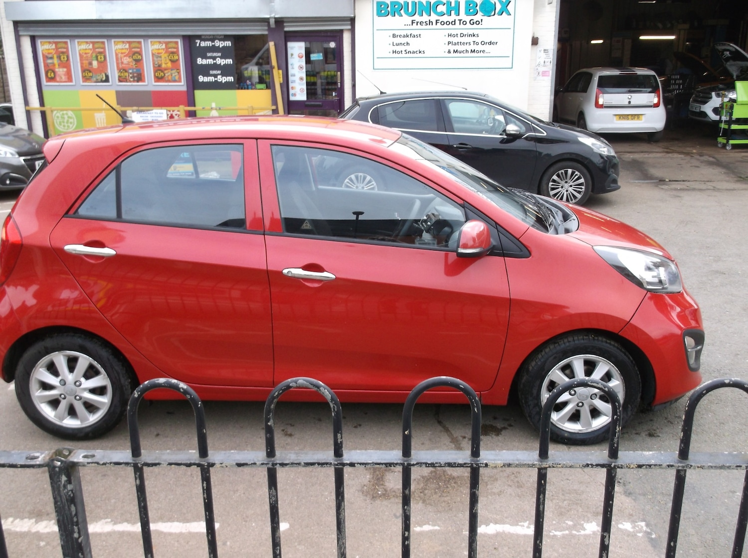 Used Kia Picanto 2012 for sale - 77877892: Photo 4