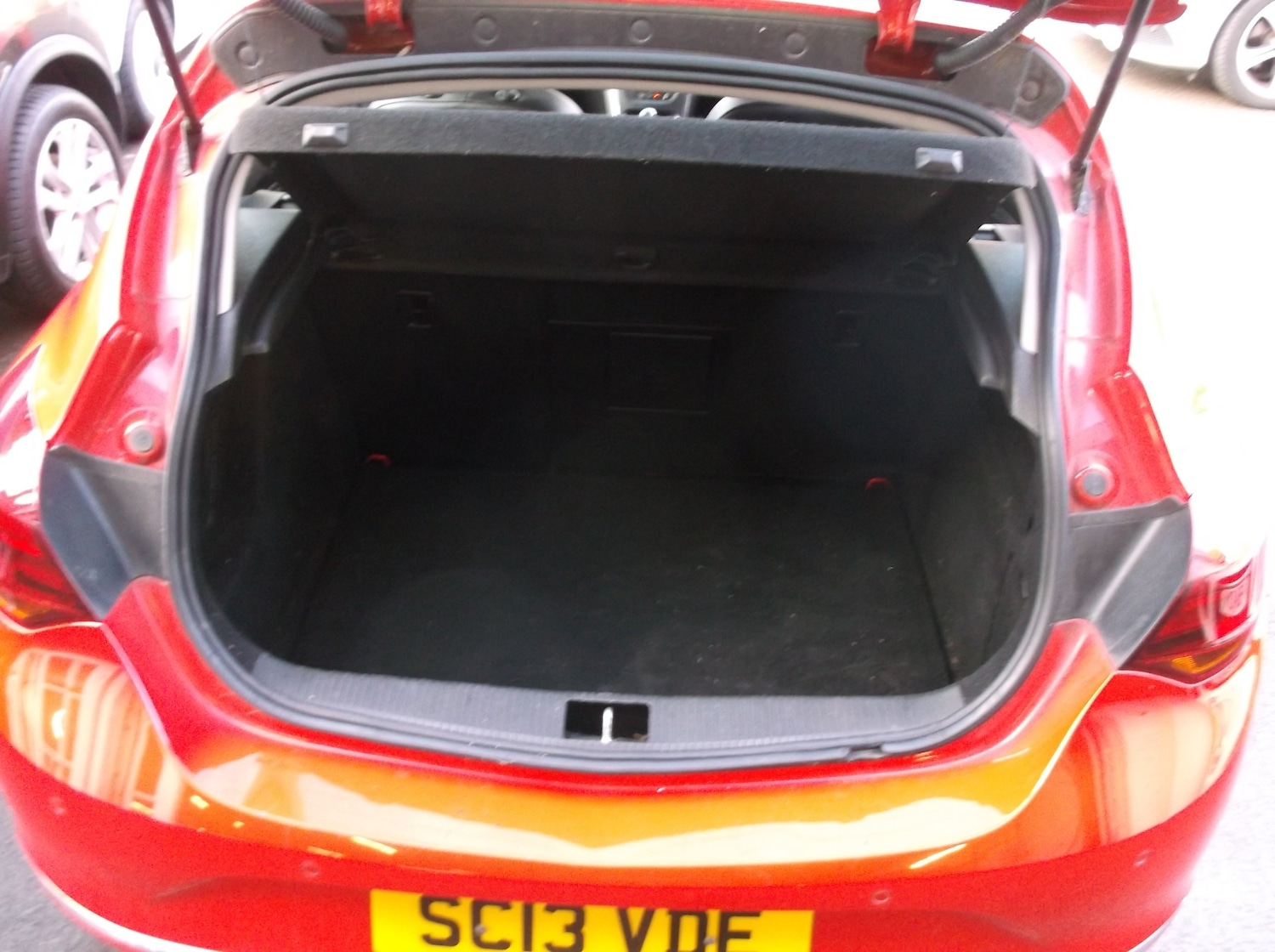 Used Vauxhall Astra 2013 for sale - 77223375: Photo 8