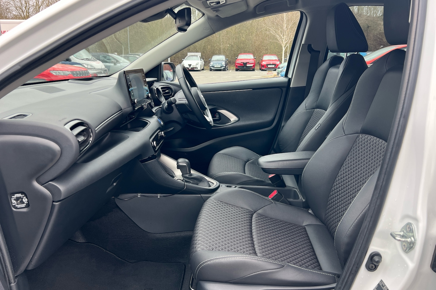 Used Mazda Mazda2 HYBRID 2023 for sale - 77775090: Photo 6