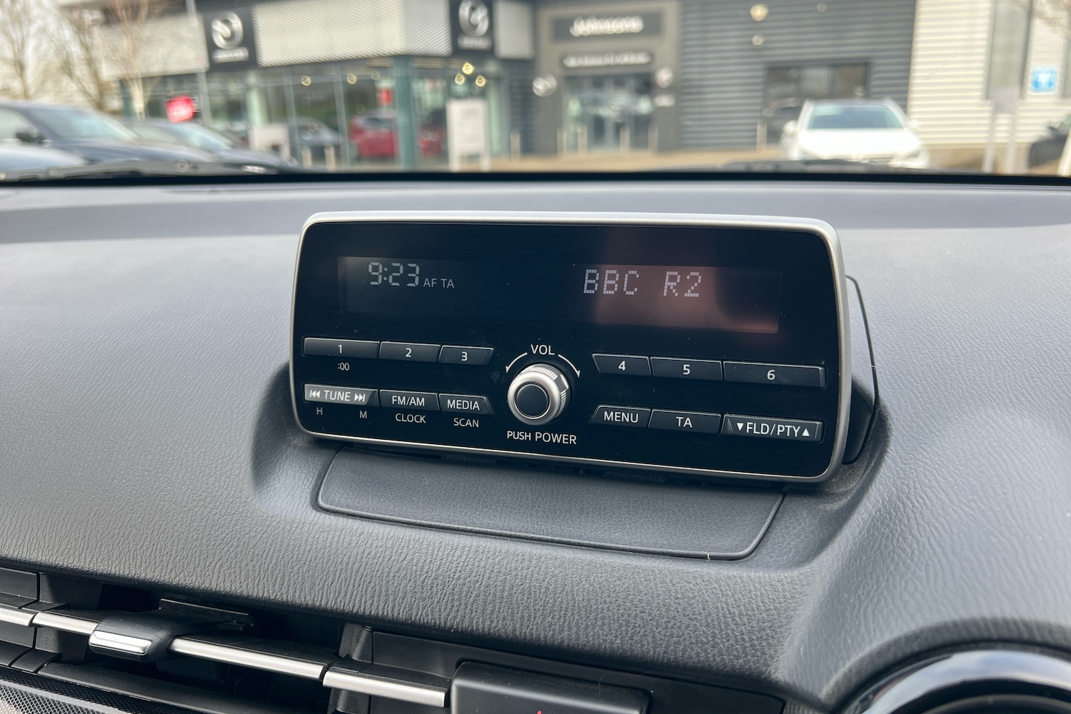 Used Mazda Mazda2 2017 for sale - 77851633: Photo 16