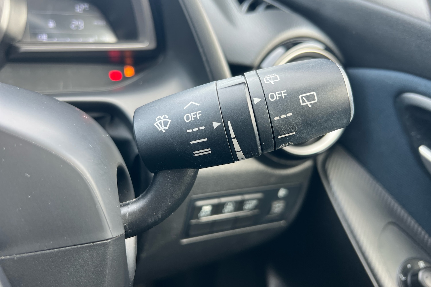 Used Mazda Mazda2 2017 for sale - 77851633: Photo 22