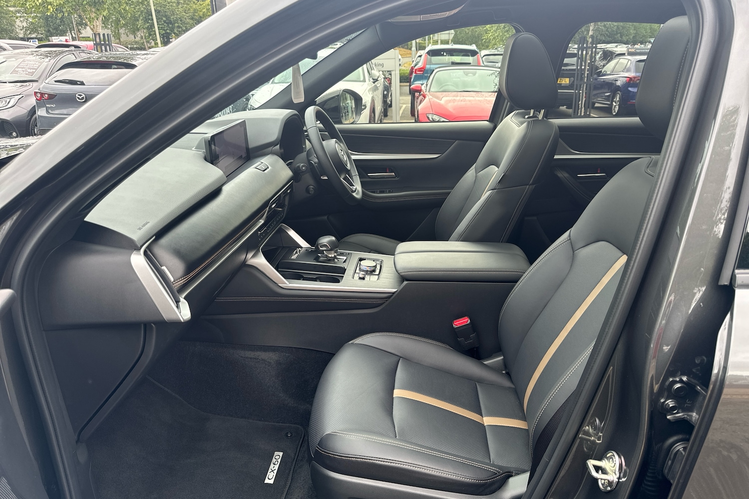 Used Mazda CX-60 2025 for sale - 76680627: Photo 6