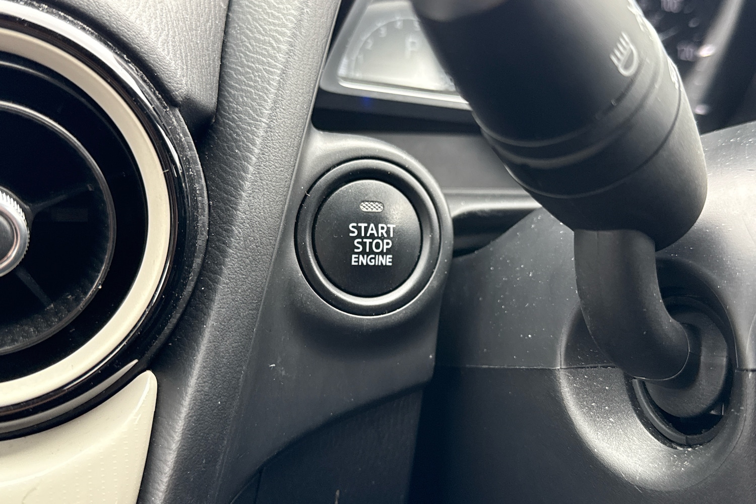 Used Mazda Mazda2 2024 for sale - 76684805: Photo 15