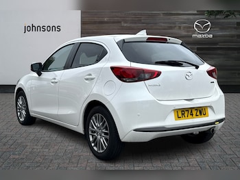Used Mazda Mazda2 2024 for sale - 76684805: Photo