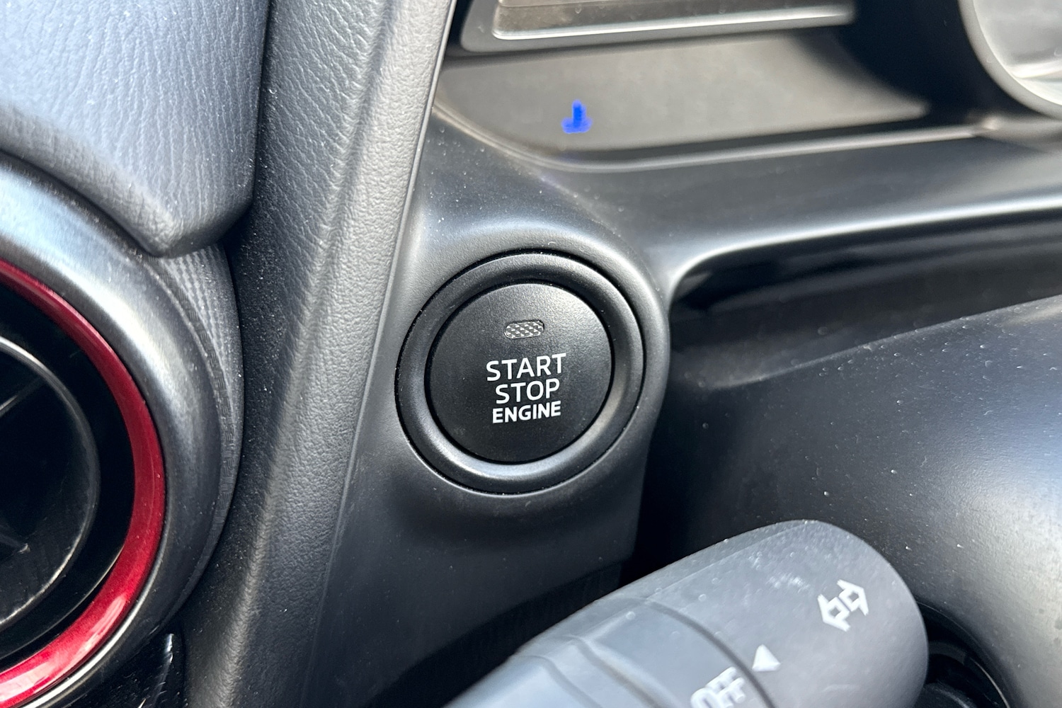 Used Mazda Mazda2 2024 for sale - 76677325: Photo 15