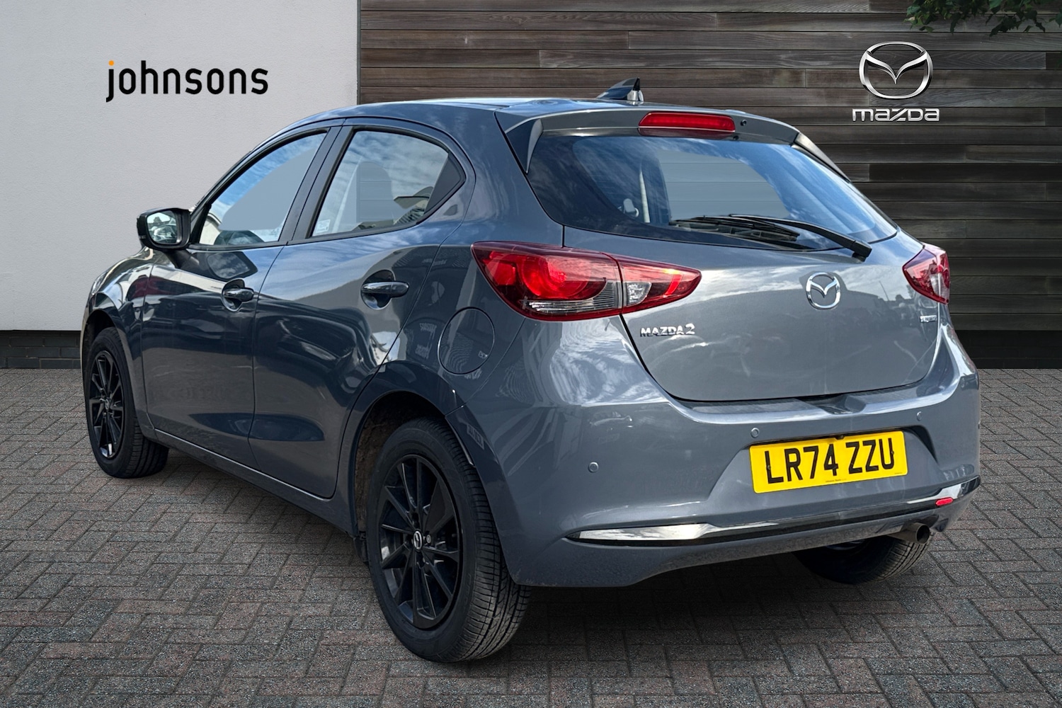 Used Mazda Mazda2 2024 for sale - 76677325: Photo 2