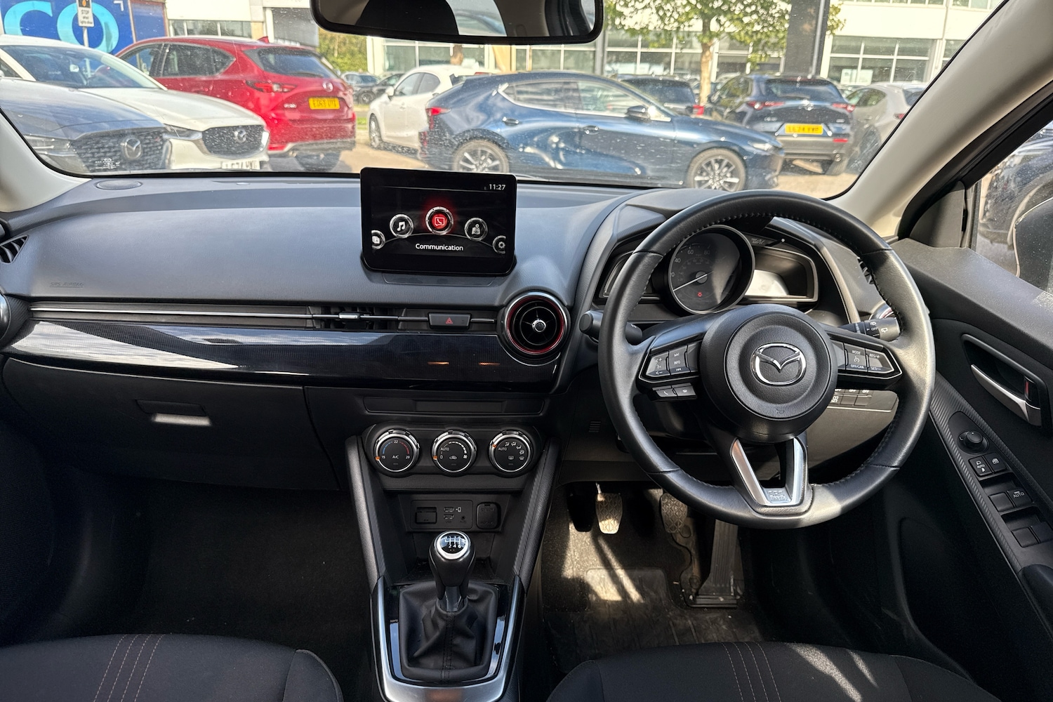 Used Mazda Mazda2 2024 for sale - 76677325: Photo 3