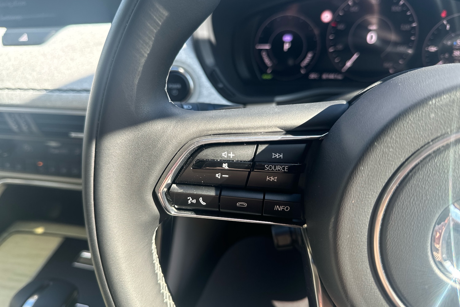 Used Mazda CX-60 2025 for sale - 76680616: Photo 16