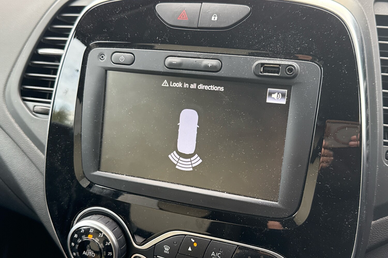 Used Renault Captur 2019 for sale - 76673368: Photo 17