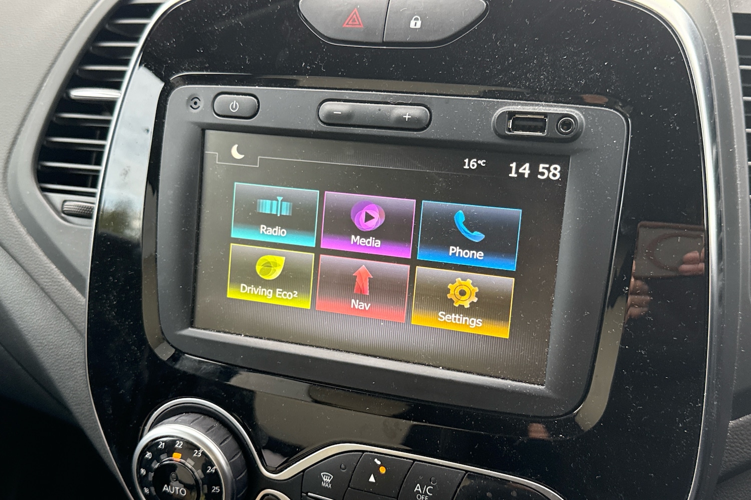 Used Renault Captur 2019 for sale - 76673368: Photo 18