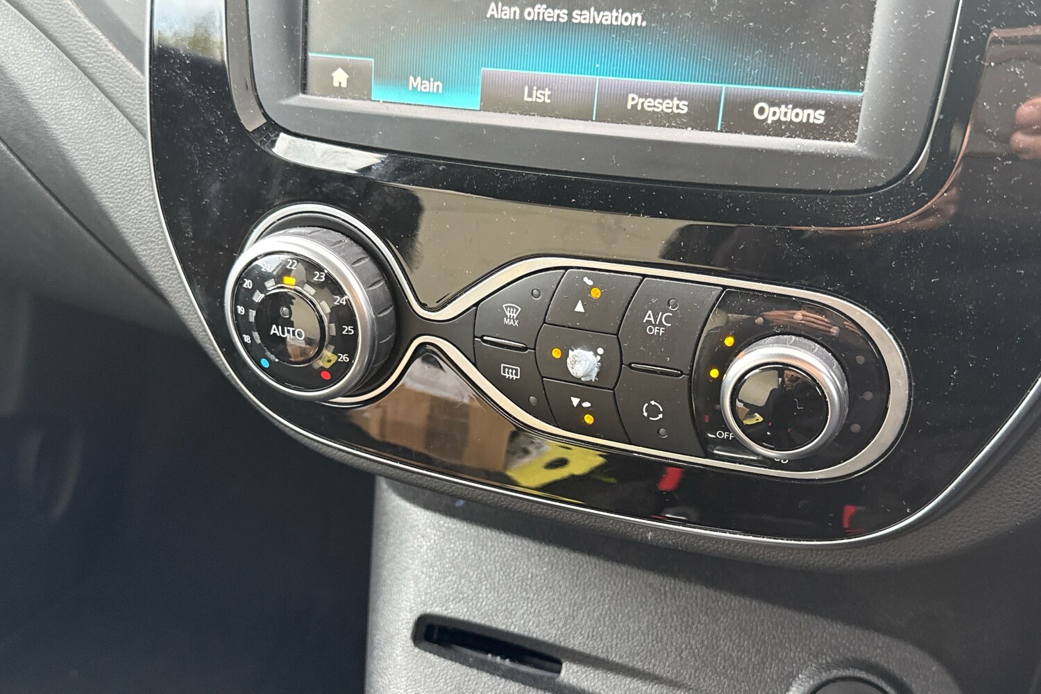 Used Renault Captur 2019 for sale - 76673368: Photo 20