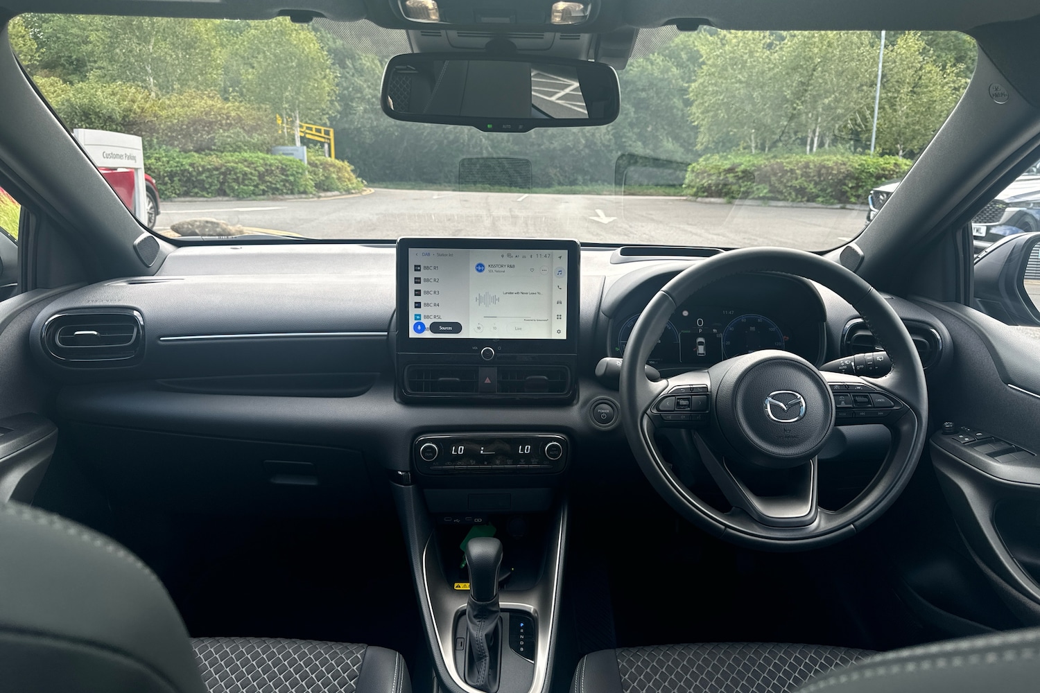 Used Mazda Mazda2 HYBRID 2025 for sale - 76680399: Photo 3