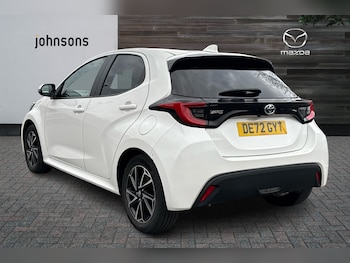 Used Toyota Yaris 2022 for sale - 76675063: Photo