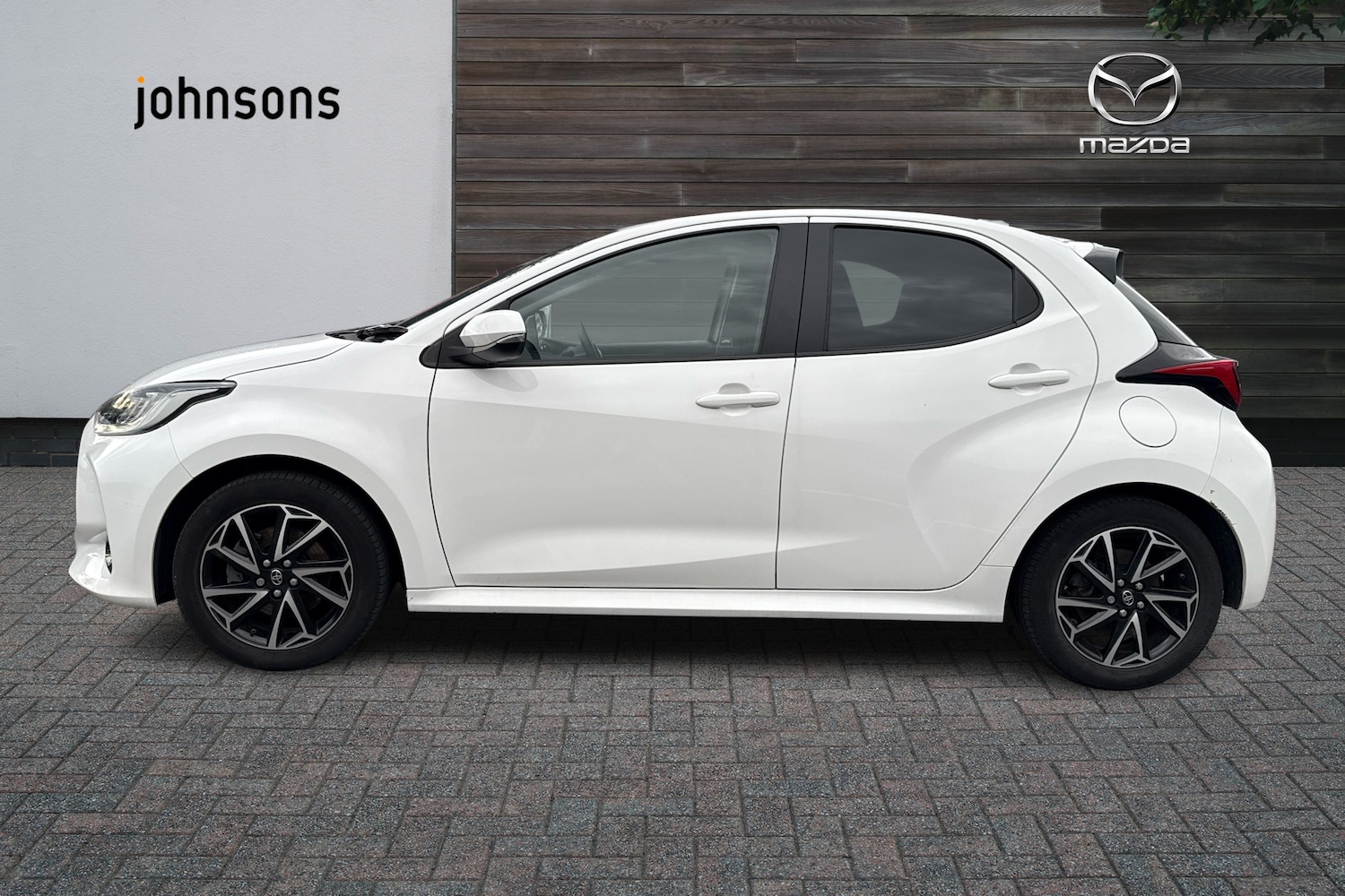 Used Toyota Yaris 2022 for sale - 76675063: Photo 9