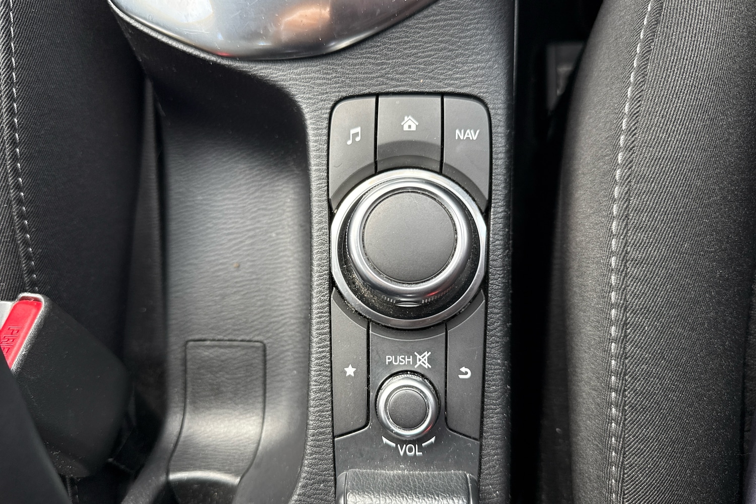 Used Mazda Mazda2 2019 for sale - 77001702: Photo 22