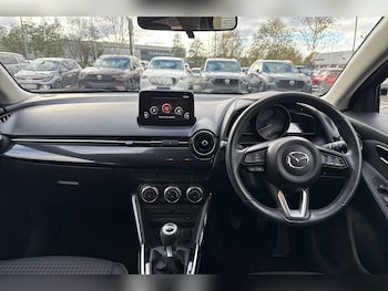 Used Mazda Mazda2 2019 for sale - 77001702: Photo