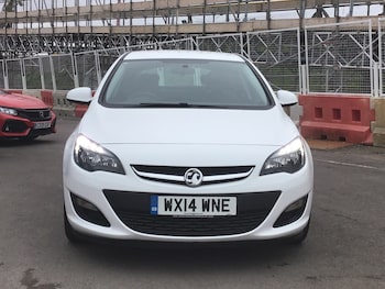 Used Vauxhall Astra 2014 for sale - 77759529: Photo