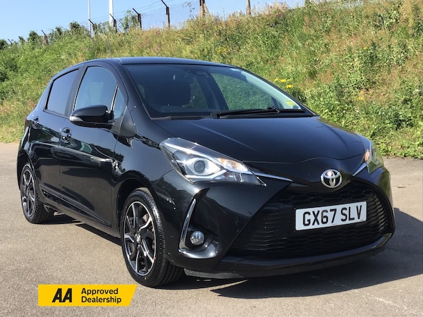 Used Toyota Yaris 2017 for sale - 74948128: Photo 1