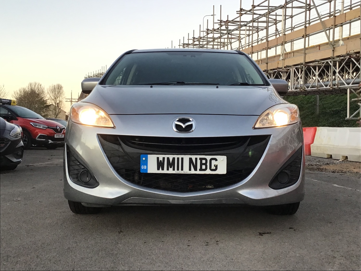Used Mazda Mazda5 2011 for sale - 76546004: Photo 2