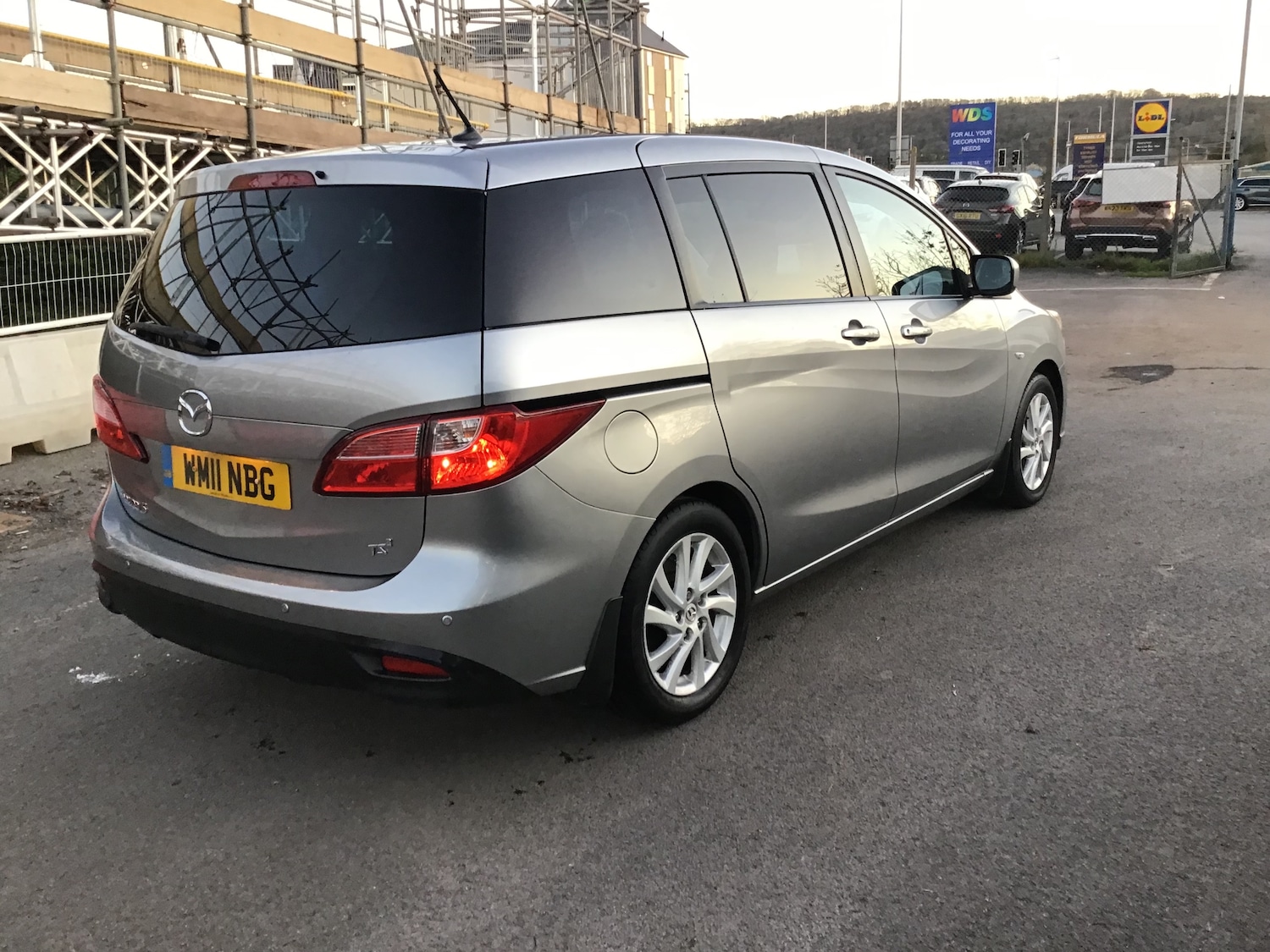 Used Mazda Mazda5 2011 for sale - 76546004: Photo 9