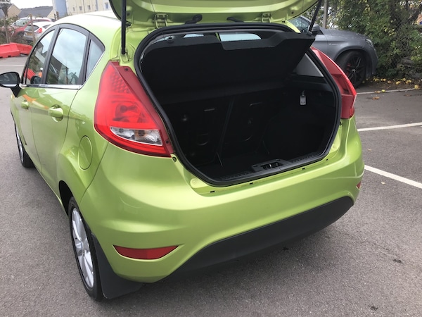 Used Ford Fiesta 2010 for sale - 76040562: Photo 11