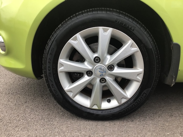 Used Ford Fiesta 2010 for sale - 76040562: Photo 14