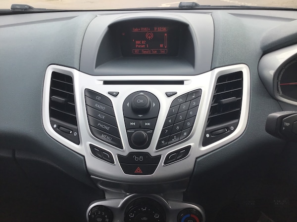 Used Ford Fiesta 2010 for sale - 76040562: Photo 20