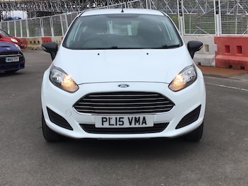 Used Ford Fiesta 2015 for sale - 78168248: Photo