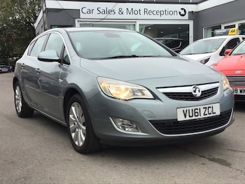 Used Vauxhall Astra 2011 for sale - 76198103: Photo