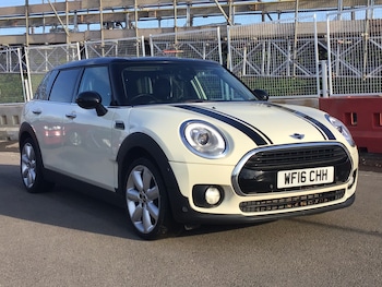 2016 (16) - 1.5 Cooper Estate 6dr Petrol Auto Euro 6 (s/s) (136 ps) 5-Door