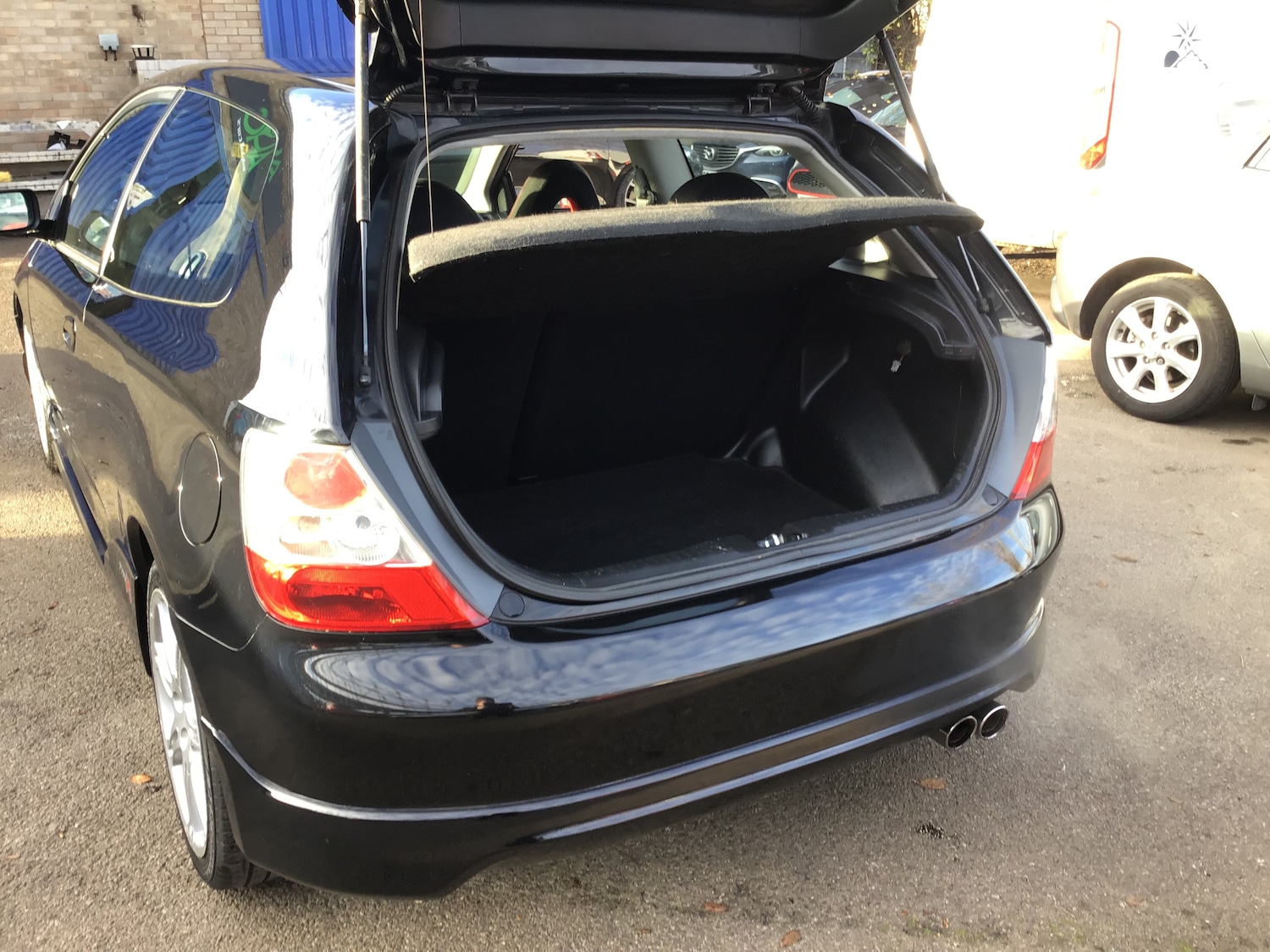 Used Honda Civic 2005 for sale - 76663102: Photo 13