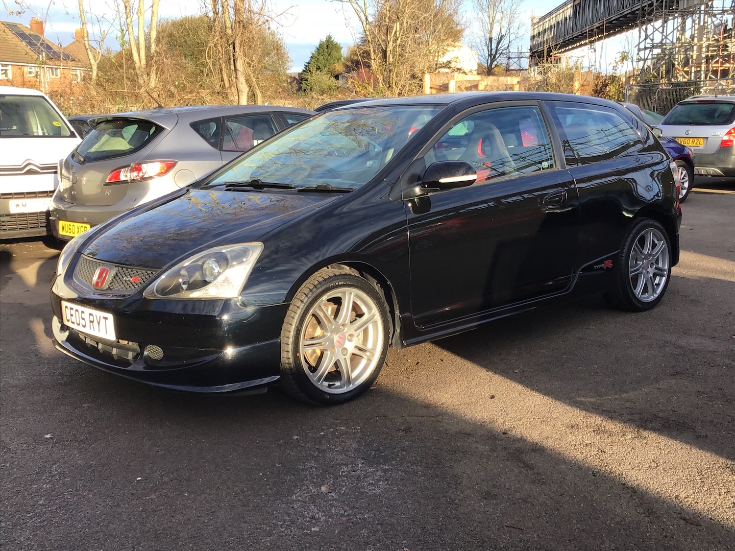 Used Honda Civic 2005 for sale - 76663102: Photo 5