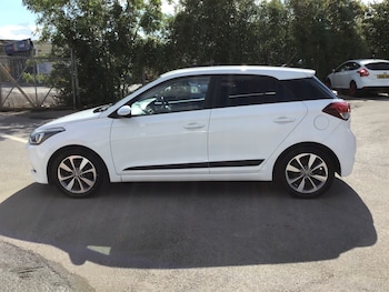 Used Hyundai i20 2015 for sale - 79582329: Photo