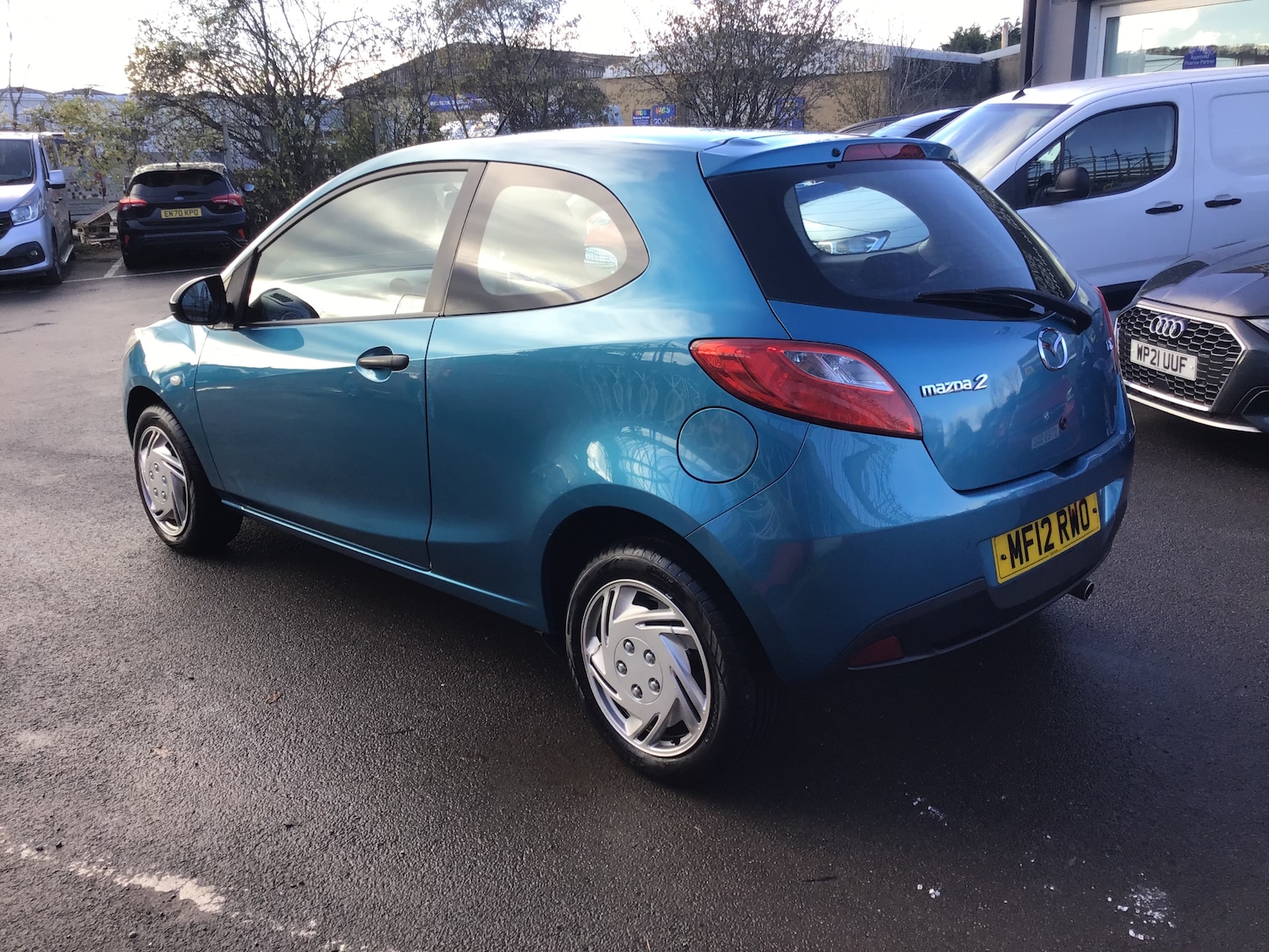 Used Mazda Mazda2 2012 for sale - 76616854: Photo 6