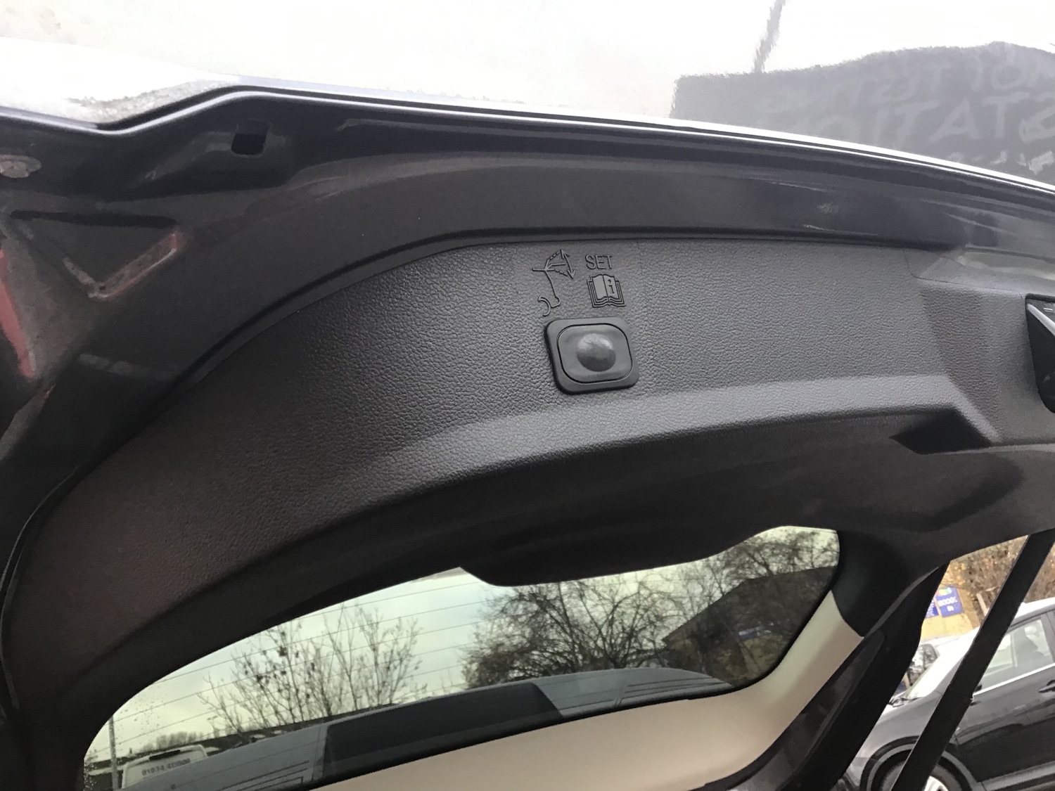 Used Ford Kuga 2014 for sale - 76896378: Photo 17