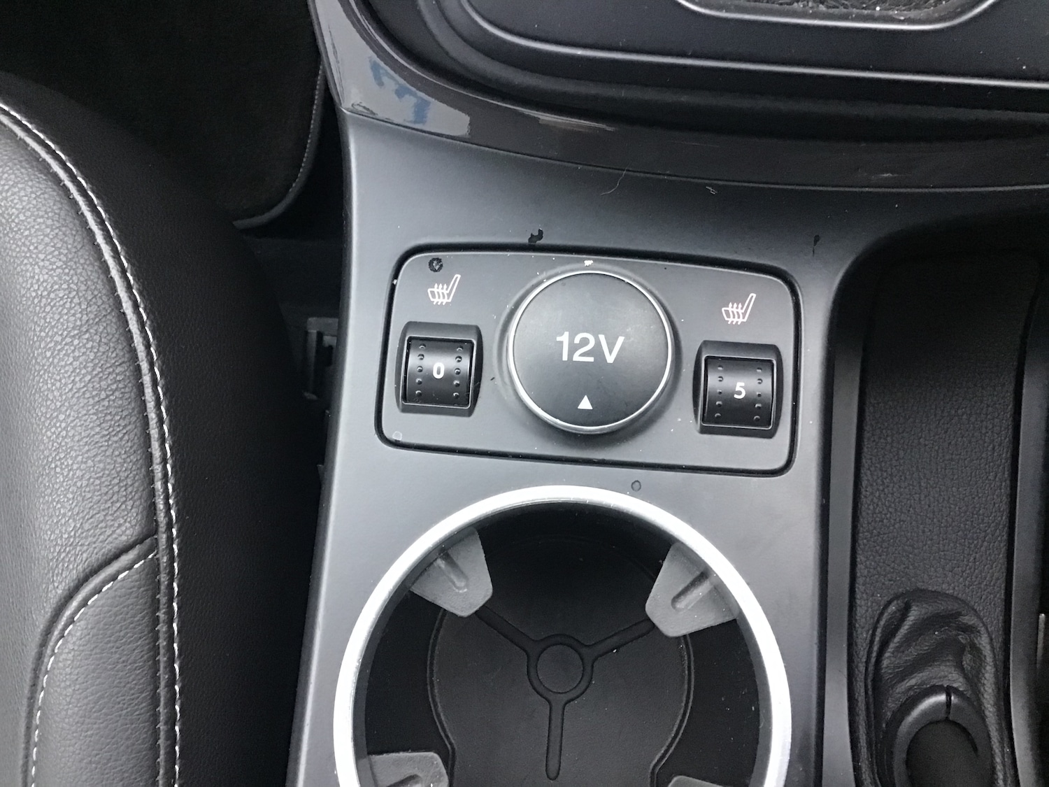 Used Ford Kuga 2014 for sale - 76896378: Photo 30