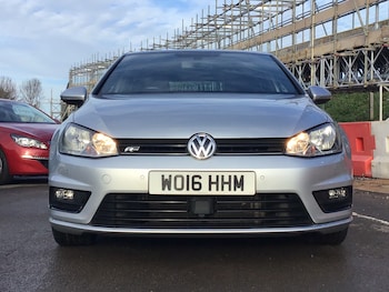 Used Volkswagen Golf 2016 for sale - 76949800: Photo