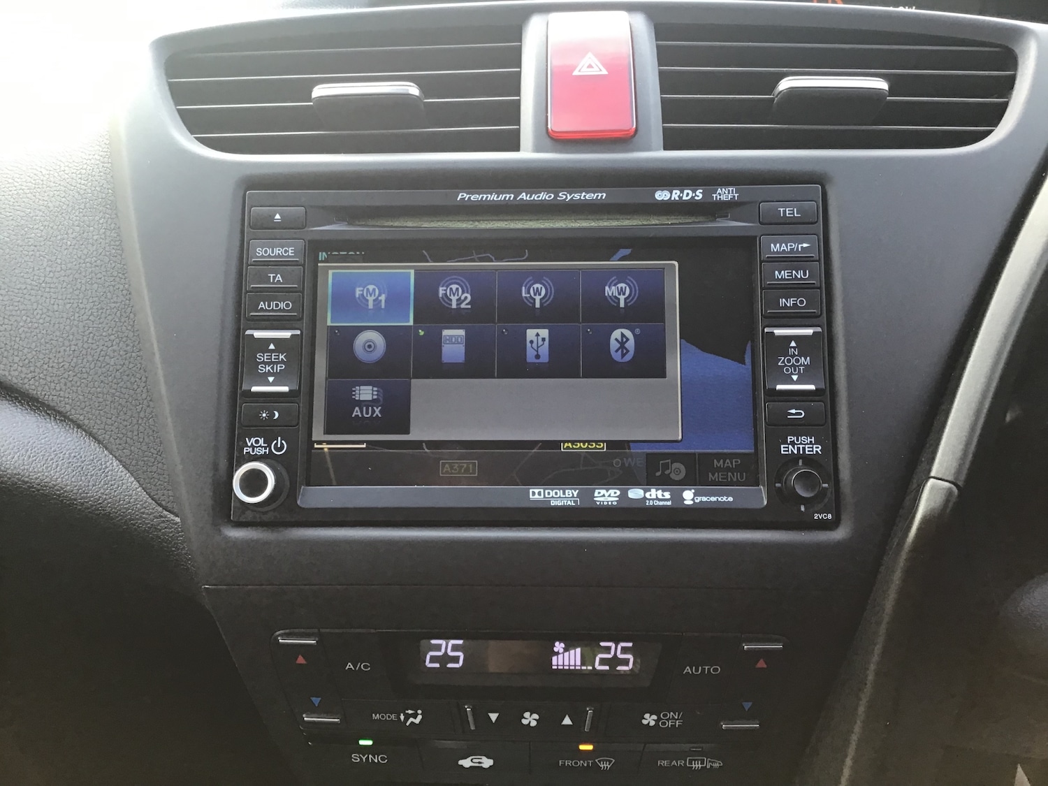 Used Honda Civic 2014 for sale - 77715557: Photo 24