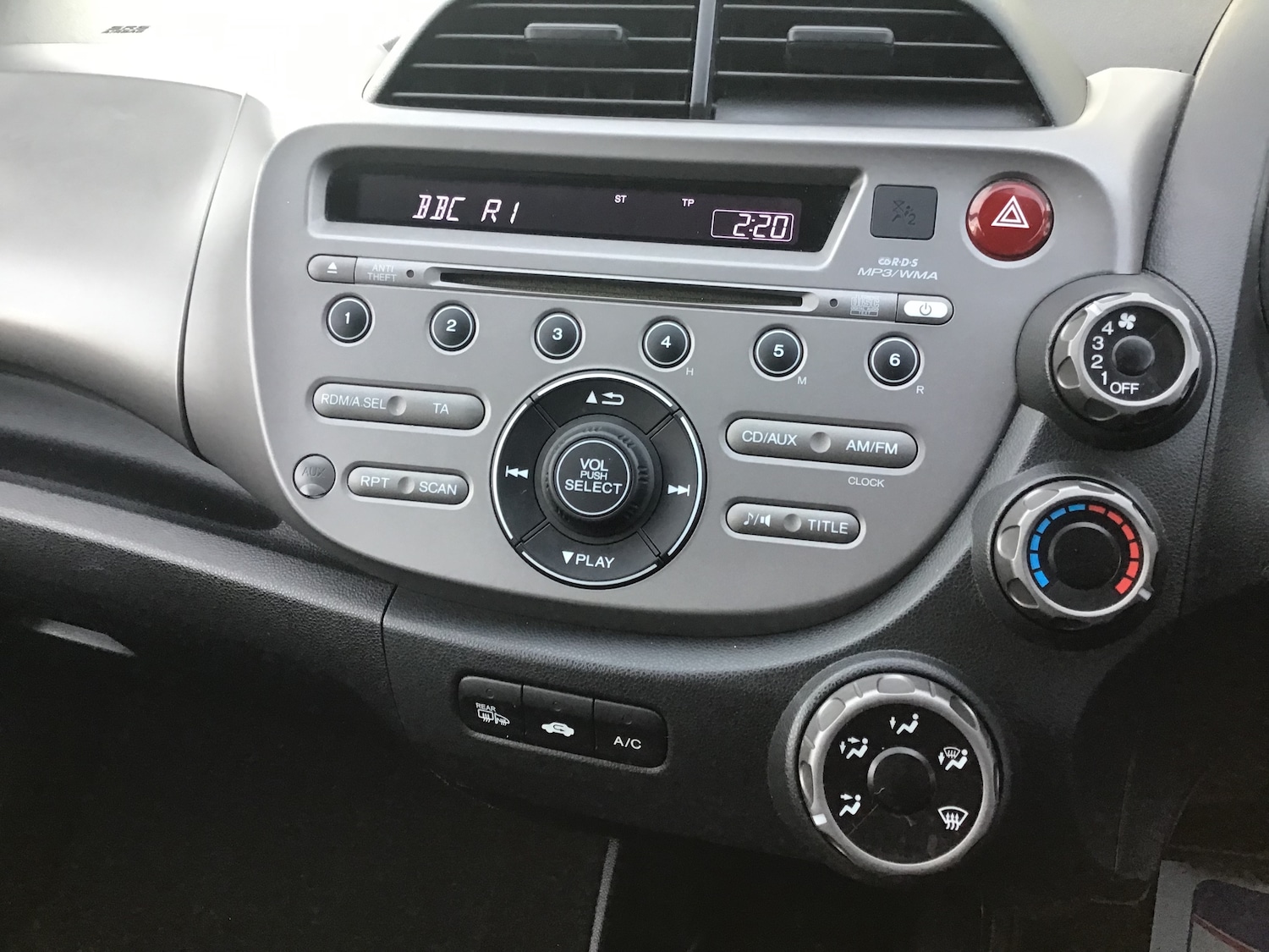 Used Honda Jazz 2010 for sale - 77249434: Photo 23