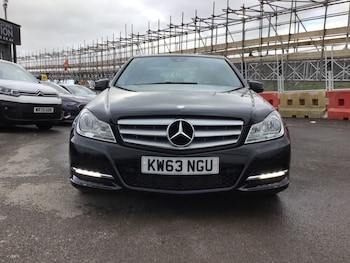 Used Mercedes-Benz C Class 2014 for sale - 77276752: Photo